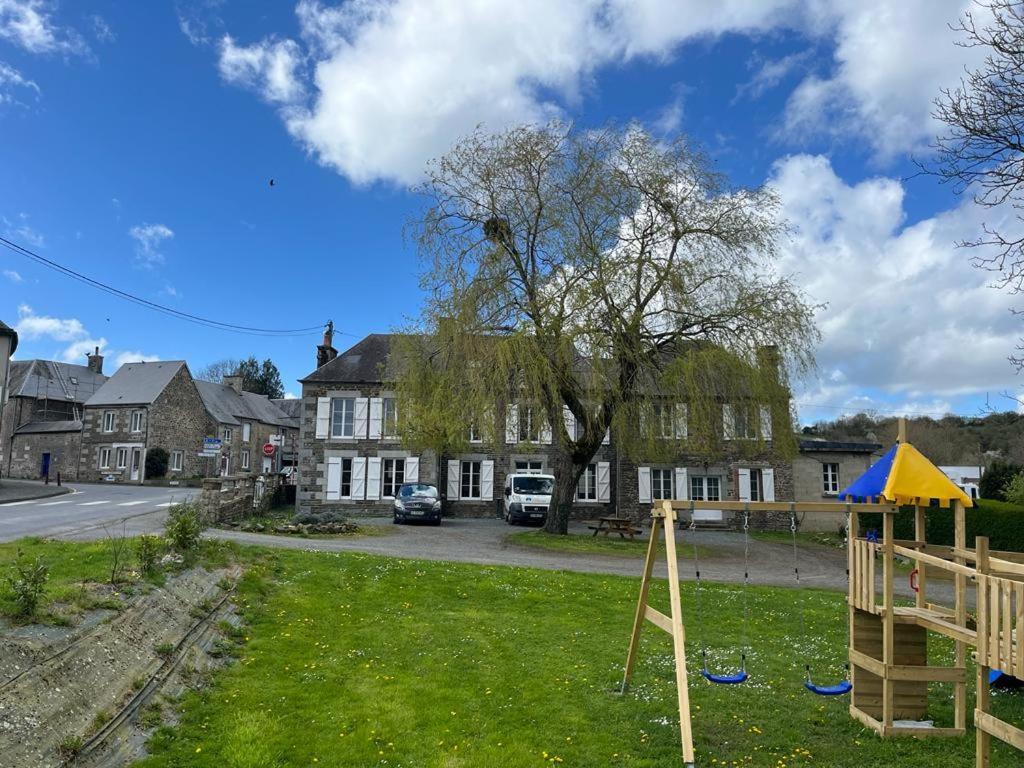 La Maison Des Amis En Normandie Pontfarcy ภายนอก รูปภาพ